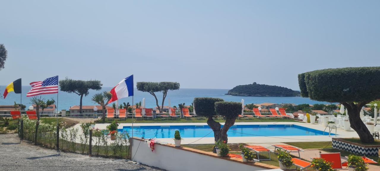 Hotel Cristina Diamante Luaran gambar